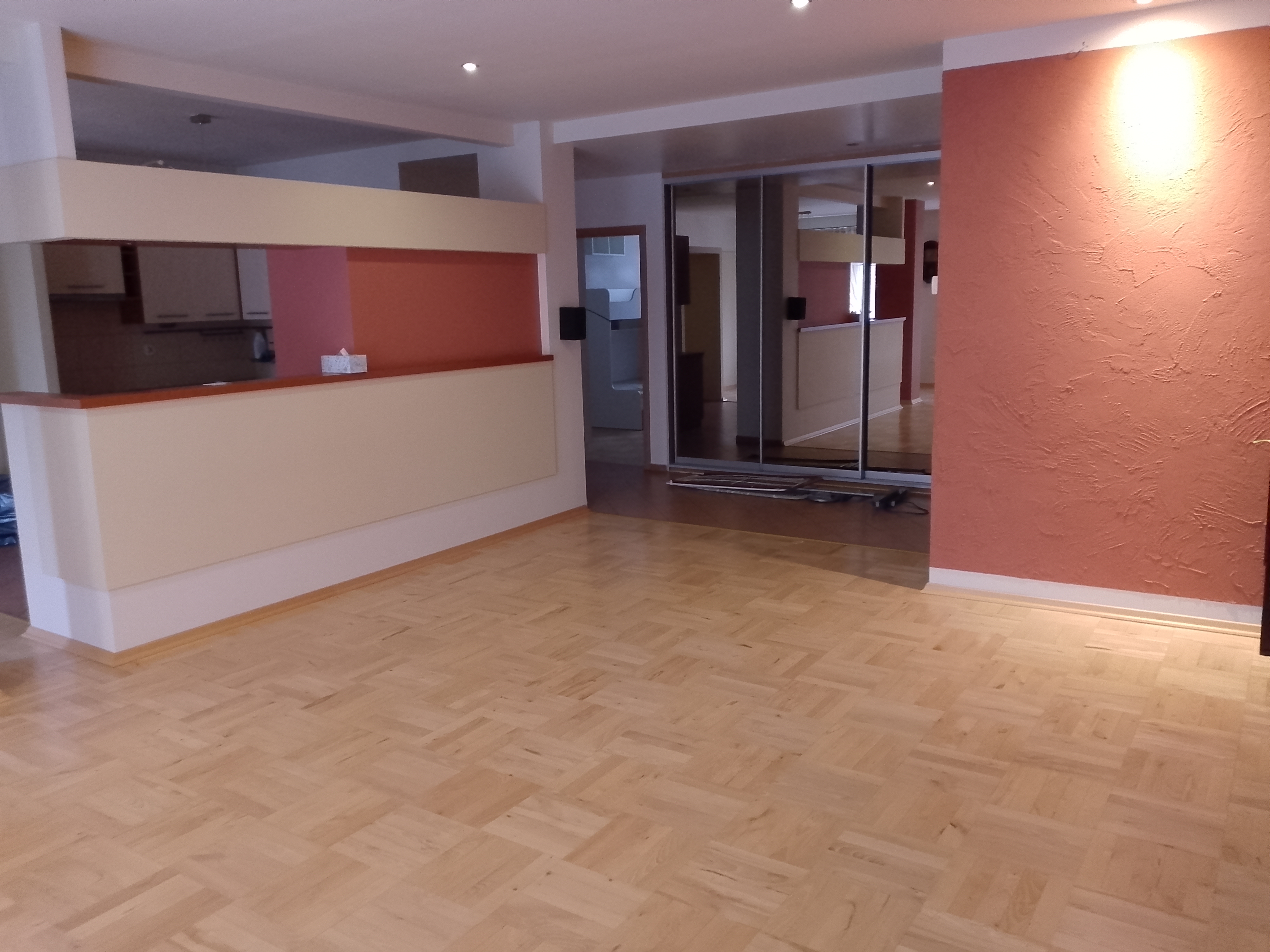 Przestronne 3-pokojowe mieszkanie z możliwością 4. sypialni – 104m², balkon i duży taras 9 m².